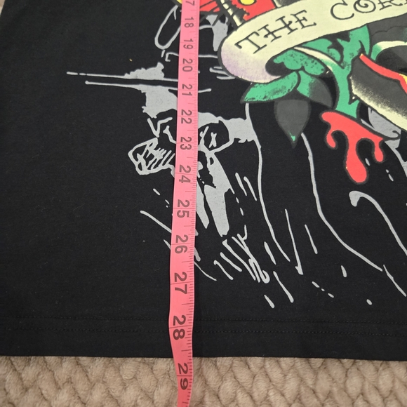 Ed Hardy Graphic Layered-Look Tee in Black and Charcoal - Picture 4 of 10